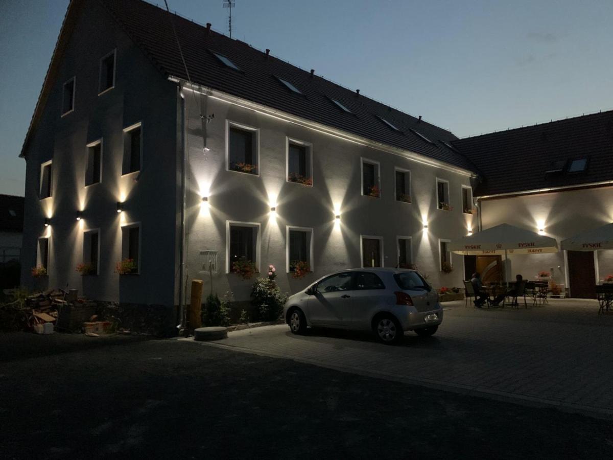 Zajazd Zacheta Kamienna Gora Exterior foto