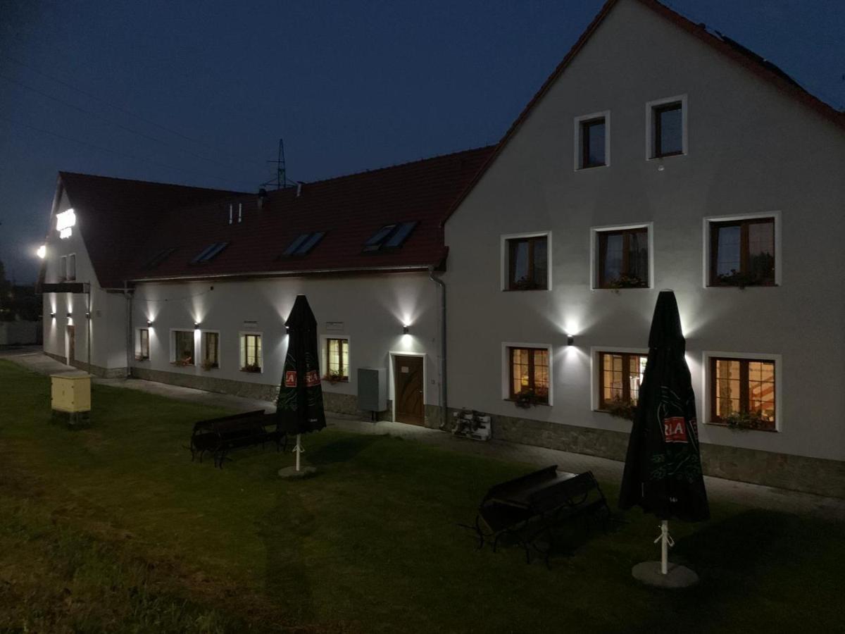 Zajazd Zacheta Kamienna Gora Exterior foto